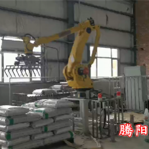 肥料碼垛機器人肥料生產(chǎn)線工作效率高